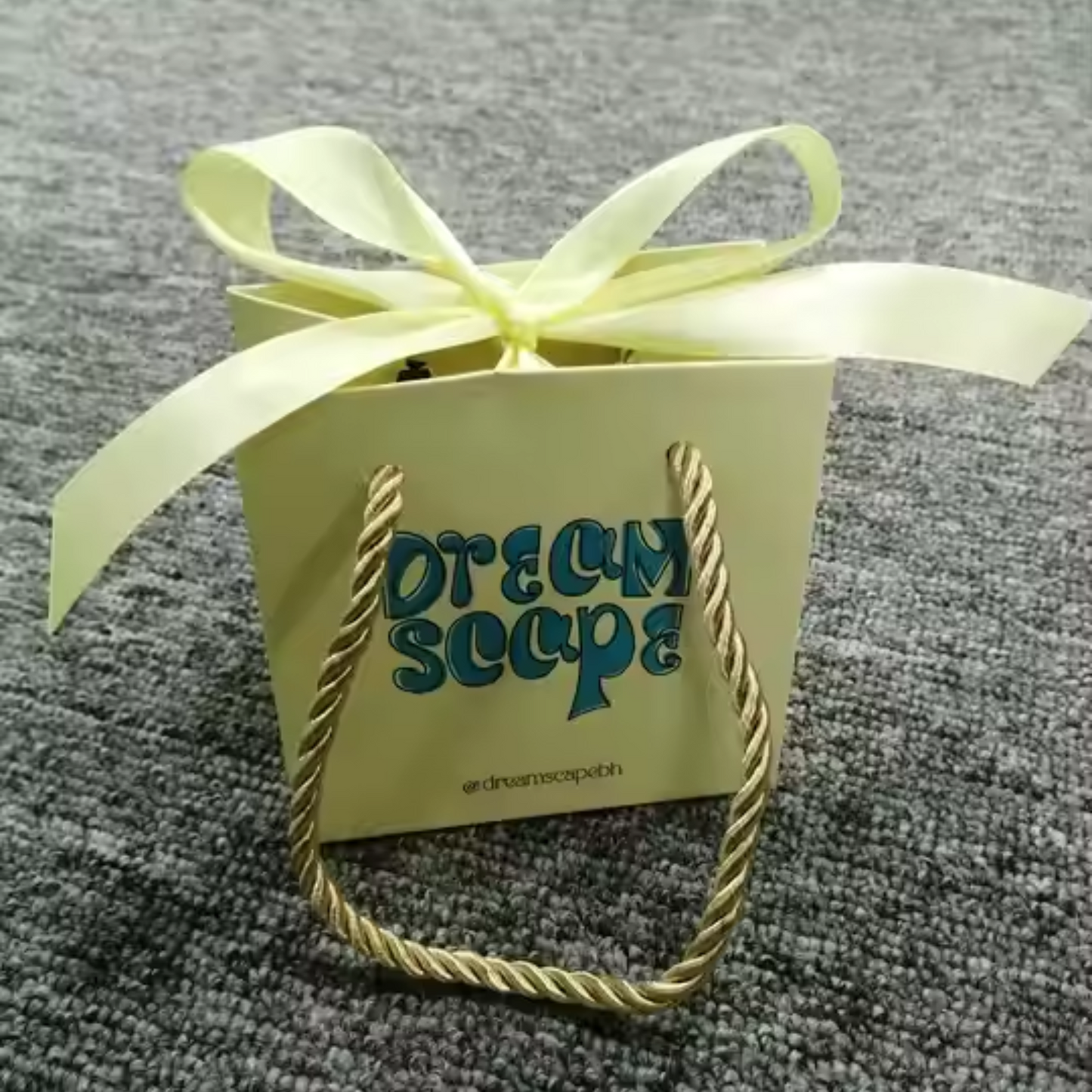 Custom Logo Fancy Luxury Wedding Small Jewelry Gift Paper Bag with Ribbon